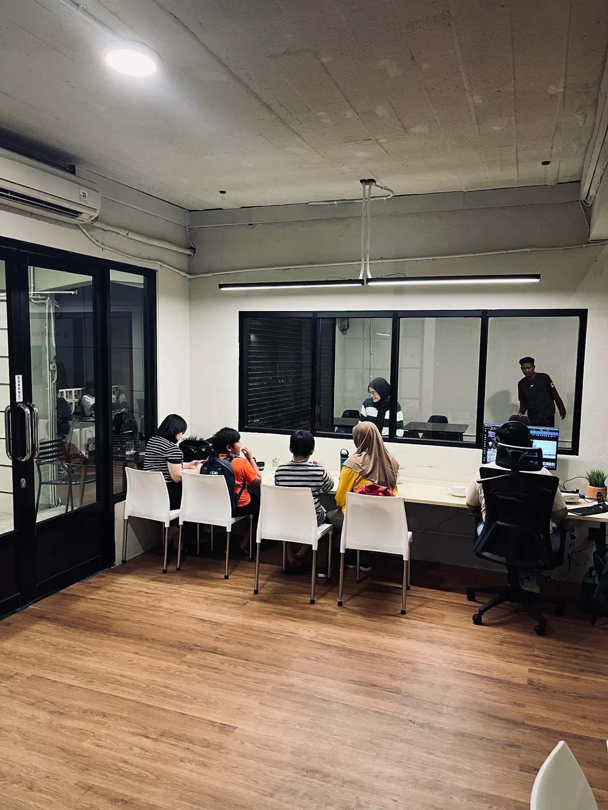 Kelas Public Speaking di Tangerang: Latihan Bicara Gratis di KTK